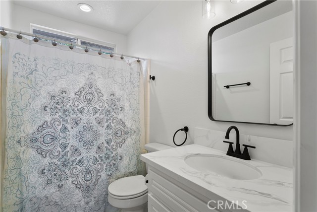 81 Plateau, Aliso Viejo CA: https://media.crmls.org/medias/88910718-a088-4b3c-8419-0818fdc8c620.jpg