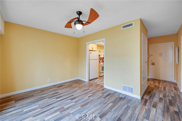 Detail Gallery Image 9 of 27 For 1631 S Pomona Ave #D26,  Fullerton,  CA 92832 - 1 Beds | 1 Baths