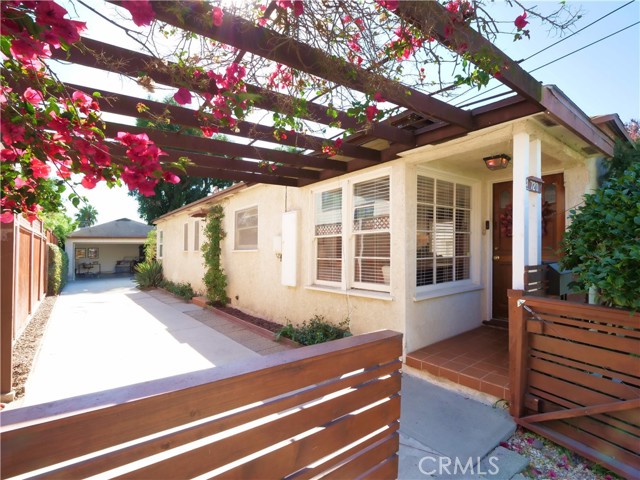 720 26th Street, Manhattan Beach, California 90266, 3 Bedrooms Bedrooms, ,1 BathroomBathrooms,Residential,Sold,26th,SB23201490