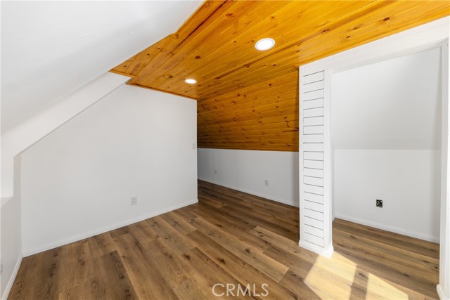 40085 Forest Road, Big Bear Lake CA: https://media.crmls.org/medias/8892a624-1a6a-413b-a729-2d08cdb97948.jpg