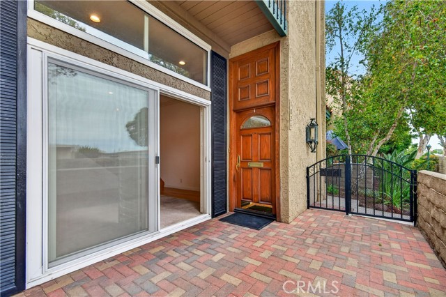 Front Image Thumbnail for CRPW26139274