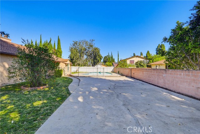 Detail Gallery Image 6 of 34 For 10314 Encino, Granada Hills,  CA 91344 - 4 Beds | 2 Baths