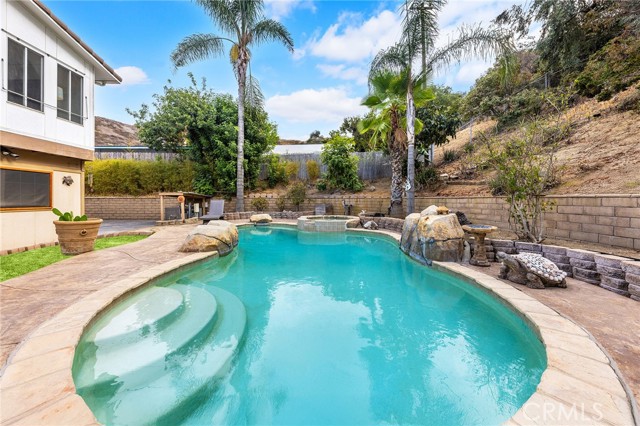 529 Bregante, Diamond Bar CA: https://media.crmls.org/medias/8894cc92-88a0-47d1-bca6-576885d2a2de.jpg