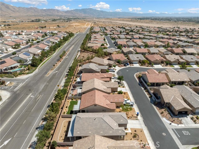 Detail Gallery Image 6 of 46 For 10387 Glen Oaks Ln, Apple Valley,  CA 92308 - 2 Beds | 2 Baths