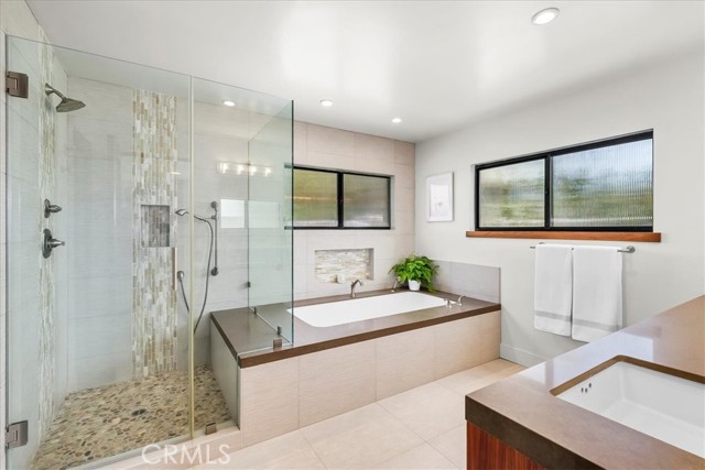 1032 6th, Hermosa Beach, California 90254, 4 Bedrooms Bedrooms, ,3 BathroomsBathrooms,Residential,Sold,6th,SB22136354