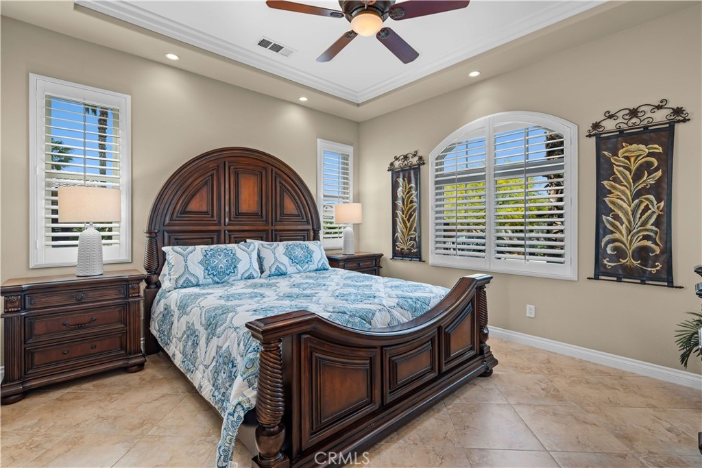 MLS #OC25223158 image #54