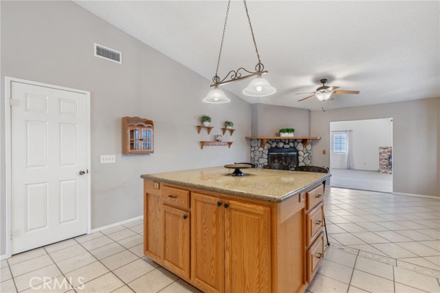 Detail Gallery Image 16 of 31 For 42307 61st St W, Quartz Hill,  CA 93535 - 4 Beds | 2 Baths