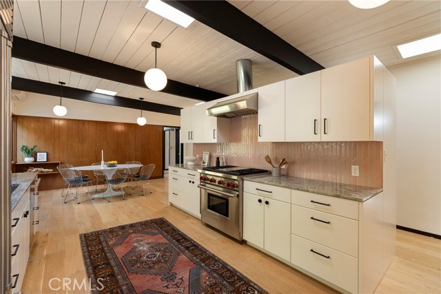 Detail Gallery Image 9 of 27 For 1816 N Stanley Ave, Los Angeles,  CA 90046 - 4 Beds | 2 Baths