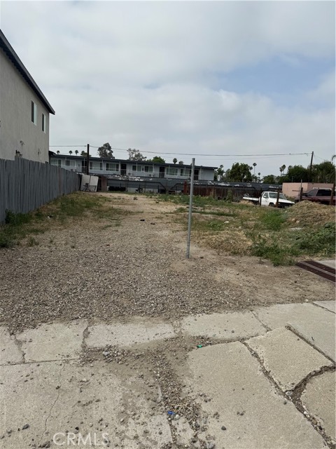 0 5th Street, San Bernardino CA: https://media.crmls.org/medias/88982656-f2bc-4835-ab90-dfc7dd50005e.jpg