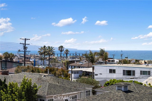 2114 Manhattan Ave, Hermosa Beach CA: https://media.crmls.org/medias/889848ee-8985-4ddb-8c98-f79b2f7183da.jpg