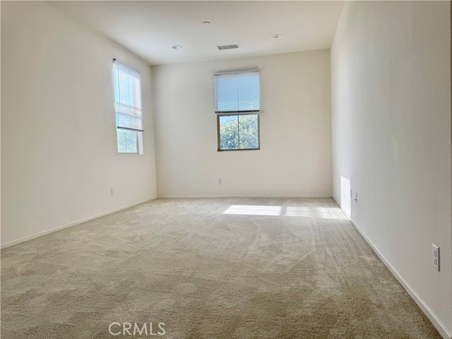 Detail Gallery Image 14 of 17 For 3210 E Rutherford Dr, Ontario,  CA 91761 - 4 Beds | 3 Baths