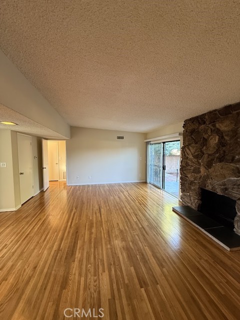 14906 Aztec Street, Sylmar CA: https://media.crmls.org/medias/88984ea1-a2a6-4a41-a725-1f45364a06a7.jpg