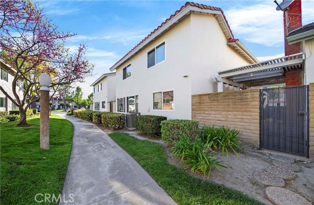 Image 47 of 60 For 11370 Nashawena Court