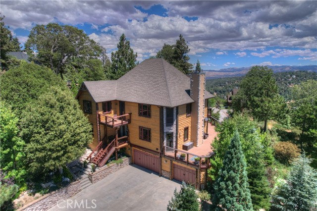 Detail Gallery Image 1 of 70 For 1011 Black Oaks Dr, Lake Arrowhead,  CA 92352 - 4 Beds | 3 Baths