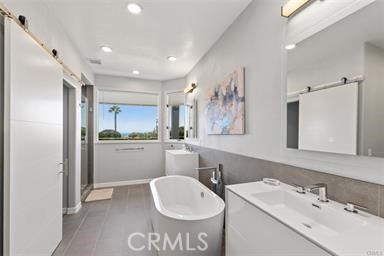 MLS #OC24214859 img 1
