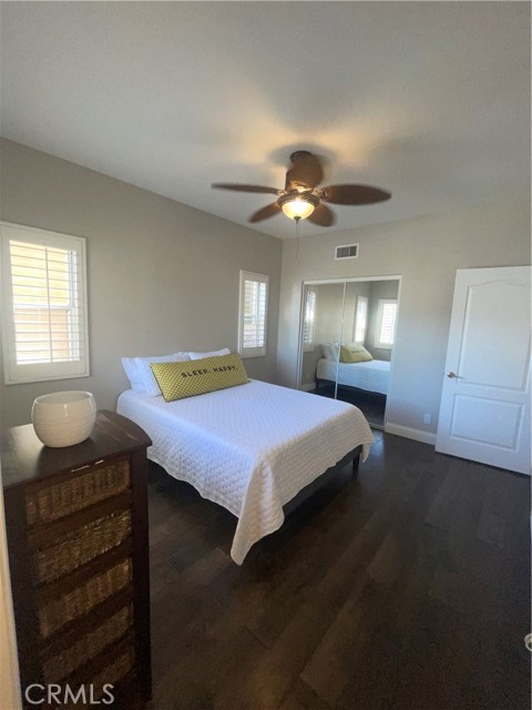 Detail Gallery Image 4 of 21 For 7420 Cliffside Ct, West Hills,  CA 91307 - 5 Beds | 5 Baths