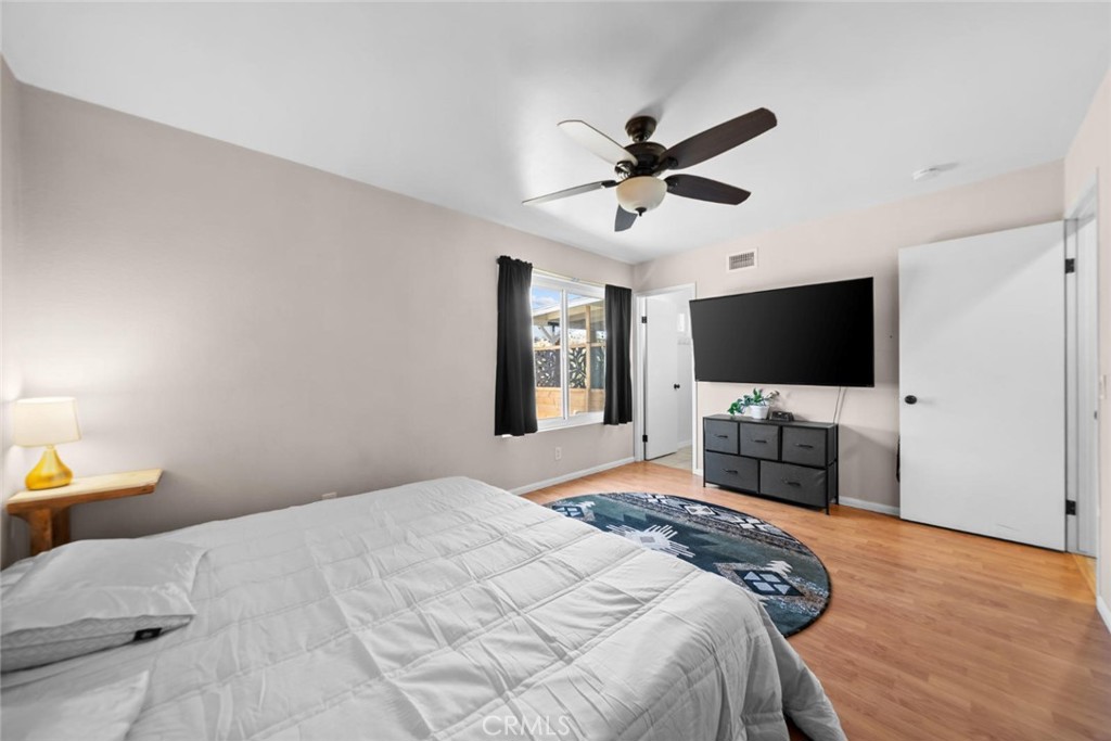 1458 Kent - photo 13