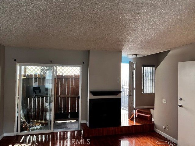 9346 Van Nuys Boulevard, 9 photo 4