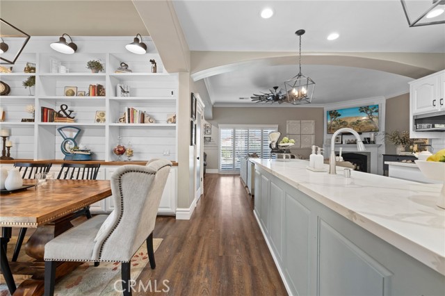 31502 Emperor Drive, Canyon Lake CA: https://media.crmls.org/medias/889b4112-2ba6-4946-80a8-2dd352fdd44b.jpg