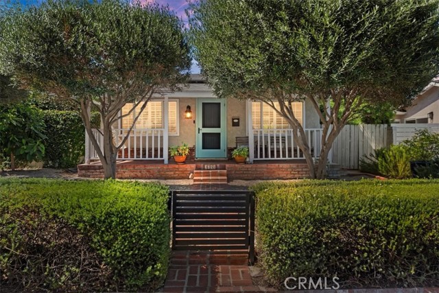 3751 Laurita Avenue, Pasadena CA: https://media.crmls.org/medias/889b42b3-258c-4e36-aaec-80161e9193e8.jpg