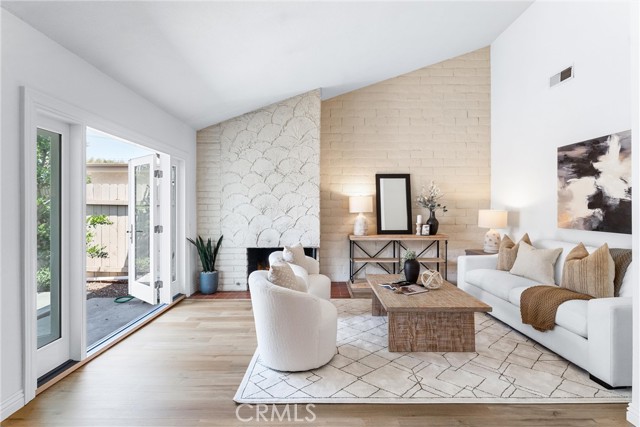 Detail Gallery Image 8 of 37 For 3000 Persimmon Pl, Fullerton,  CA 92835 - 3 Beds | 2 Baths