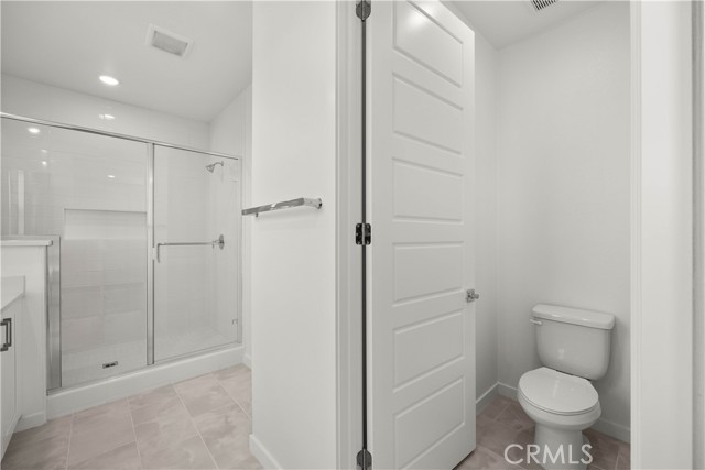 Detail Gallery Image 38 of 67 For 1348 Plaza Del Amo, Torrance,  CA 90501 - 3 Beds | 2/1 Baths