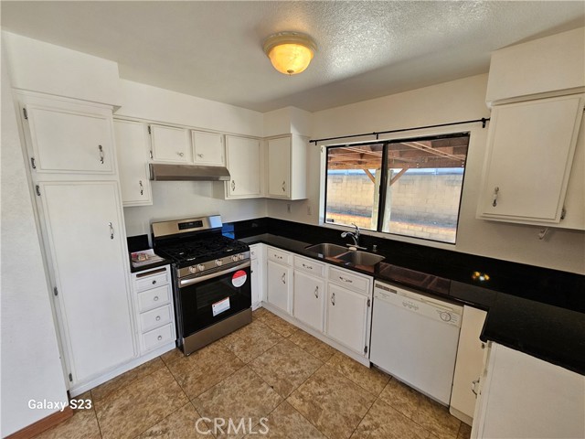 Image 2 for 4944 Vail Ln, San Bernardino, CA 92407