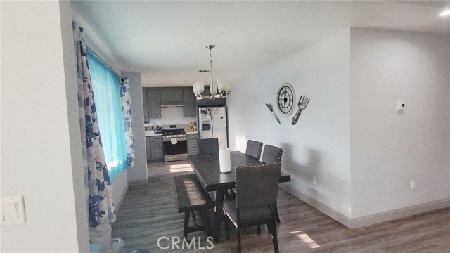 814 S Poinsettia Avenue, Compton CA: https://media.crmls.org/medias/889c5a7d-52bc-4ab7-ad9b-79ca303b0294.jpg