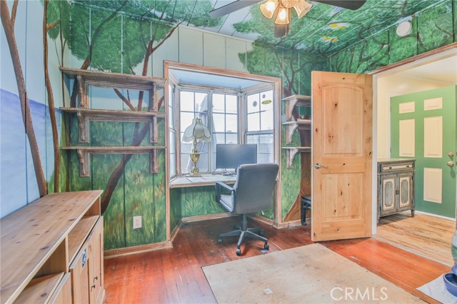 717 Ultimo Avenue, Long Beach CA: https://media.crmls.org/medias/889d1f03-c61e-439c-b208-0ab6f0818ec6.jpg