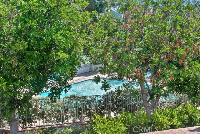 Detail Gallery Image 30 of 33 For 4185 Colfax Ave #D,  Studio City,  CA 91604 - 3 Beds | 3 Baths