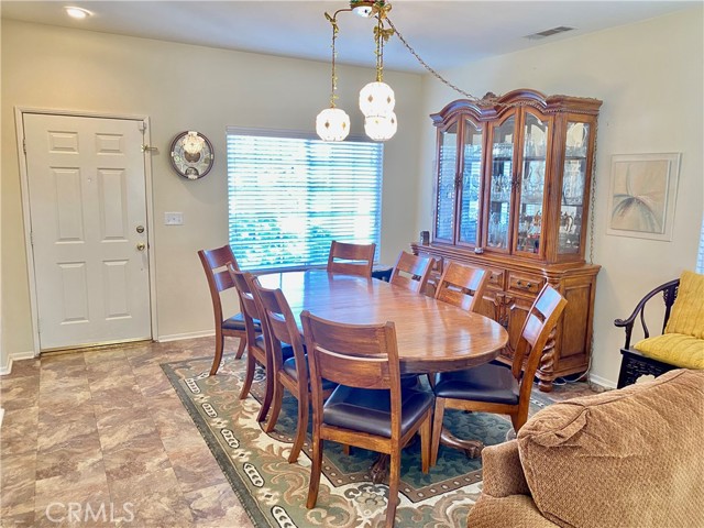 Detail Gallery Image 19 of 48 For 187 Pinewood Ct, Calimesa,  CA 92320 - 5 Beds | 3/1 Baths