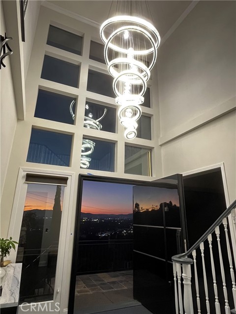 Detail Gallery Image 12 of 44 For 3952 Oakfield Dr, Sherman Oaks,  CA 91423 - 5 Beds | 4/1 Baths