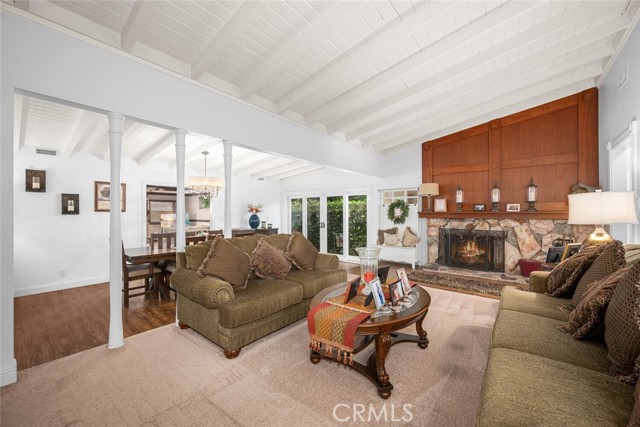 Detail Gallery Image 6 of 51 For 2813 Albury Ave, Long Beach,  CA 90815 - 3 Beds | 2 Baths