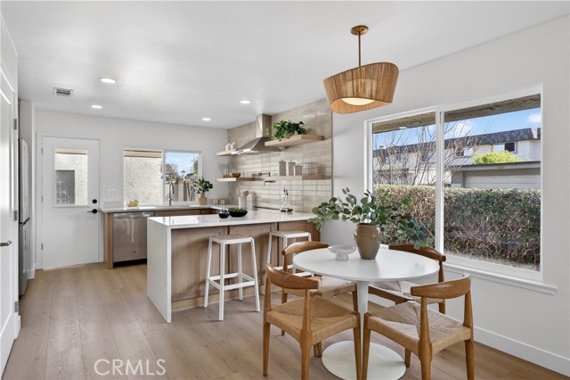 Detail Gallery Image 8 of 22 For 13972 Chelmsford, Westminster,  CA 92683 - 2 Beds | 1 Baths