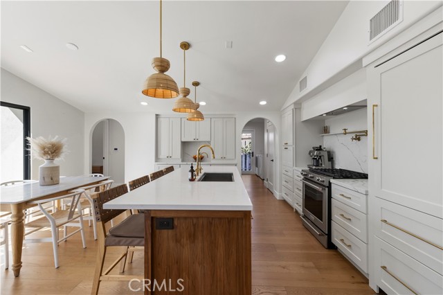 Detail Gallery Image 18 of 73 For 22510 Decoro Dr, Saugus,  CA 91350 - 4 Beds | 3 Baths