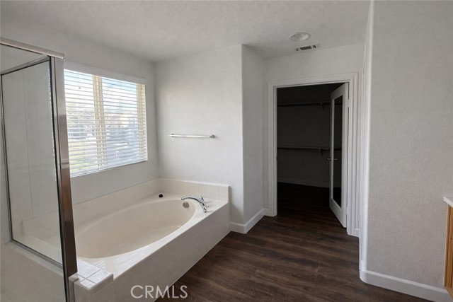 Detail Gallery Image 4 of 7 For 11971 Limestone Ct, Yucaipa,  CA 92399 - 3 Beds | 2/1 Baths