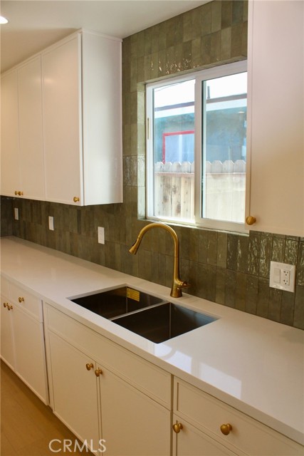 Detail Gallery Image 9 of 22 For 21217 S Main, Carson,  CA 90745 - 2 Beds | 1 Baths