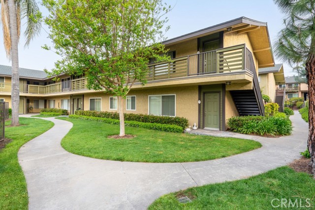 Detail Gallery Image 2 of 14 For 1430 W Lambert Rd #407,  La Habra,  CA 90731 - 2 Beds | 1 Baths
