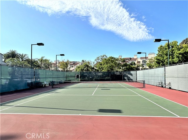 5032 Dorado Drive, Huntington Beach CA: https://media.crmls.org/medias/88a08fb5-672d-46ae-868a-7b9d20eb9af2.jpg