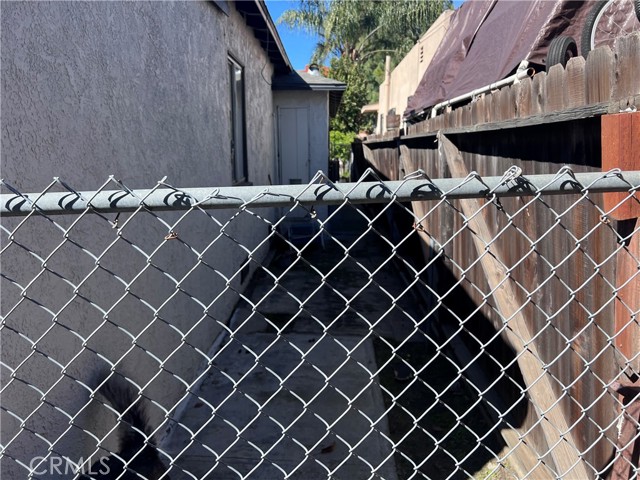 Detail Gallery Image 19 of 20 For 9710 San Miguel, South Gate,  CA 90280 - 2 Beds | 1 Baths