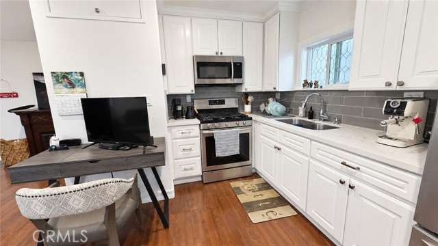 2 Bed Home for Sale in Costa Mesa, California