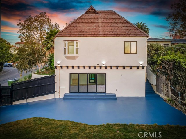 Detail Gallery Image 69 of 72 For 1145 S Longwood, Los Angeles,  CA 90019 - 4 Beds | 3 Baths