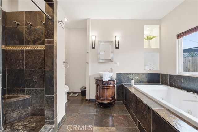 Detail Gallery Image 7 of 29 For 3595 Arizona Street, San Diego,  CA 92104 - 3 Beds | 3/1 Baths