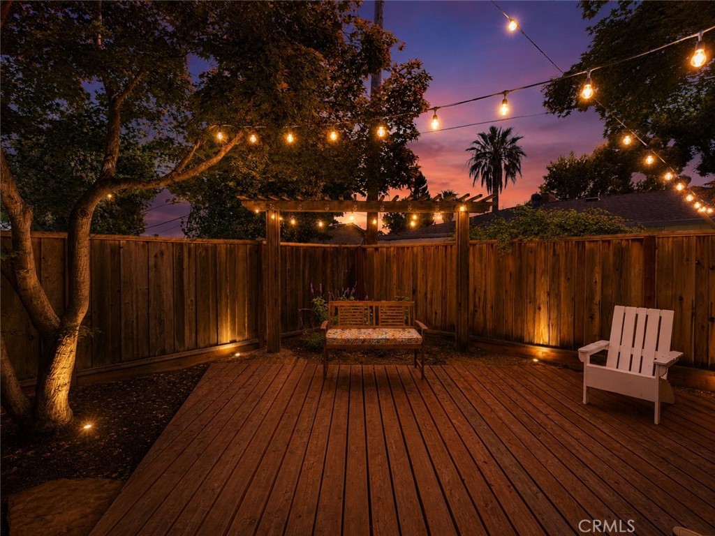 https://media.crmls.org/medias/88a231f6-1c67-45ce-b625-2a047ee12c6a.jpg?preset=X-Large