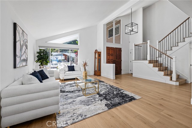 Detail Gallery Image 7 of 48 For 5497 Coral Reef Avenue, La Jolla,  CA 92037 - 5 Beds | 3 Baths