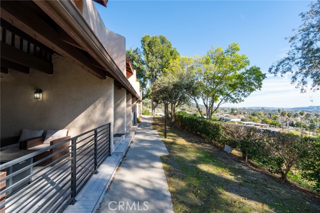 Detail Gallery Image 4 of 34 For 7757 via Rosa Maria, Burbank,  CA 91504 - 2 Beds | 3 Baths