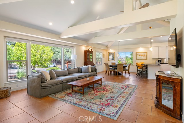 Detail Gallery Image 6 of 65 For 204 18th St, Paso Robles,  CA 93446 - 5 Beds | 4 Baths