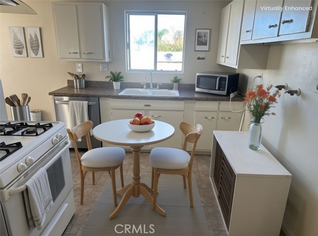 Detail Gallery Image 10 of 21 For 3565 Gundry Ave, Long Beach,  CA 90807 - 2 Beds | 1 Baths