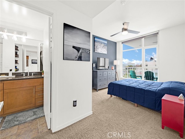 Detail Gallery Image 14 of 52 For 411 W Seaside Way #405,  Long Beach,  CA 90802 - 2 Beds | 2 Baths