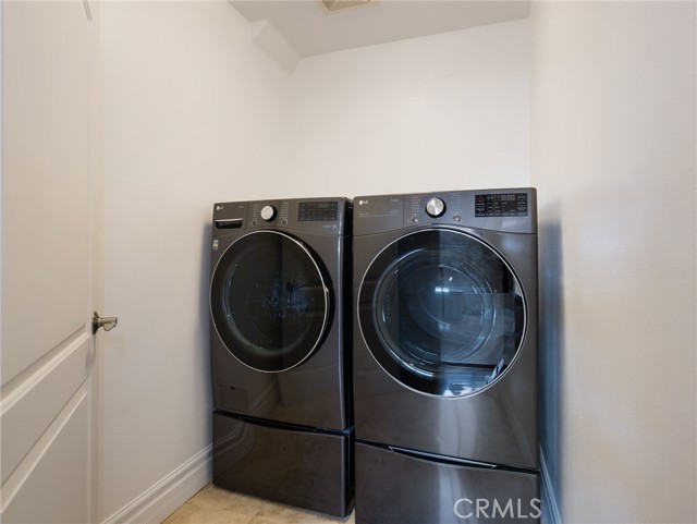 229 N Juanita Avenue, Redondo Beach CA: https://media.crmls.org/medias/88a5777e-ce25-4468-b39f-55a3b68da09d.jpg